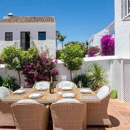 Townhouse El Naranjal Feriehus *